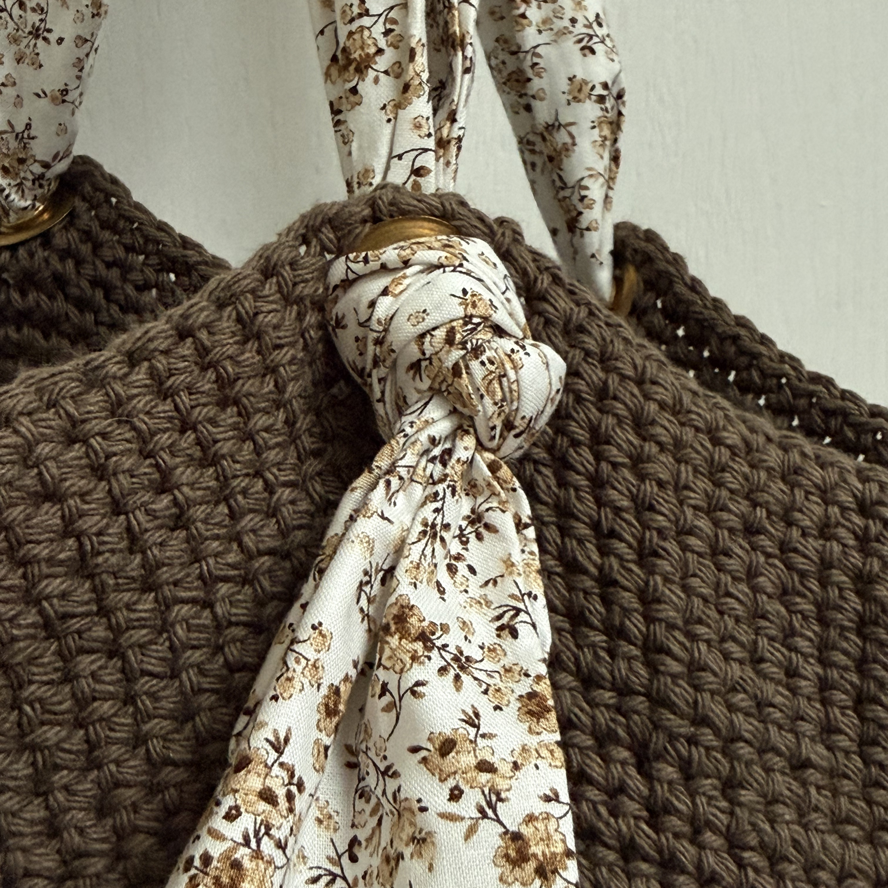 Mocha Picnic Tote image 5