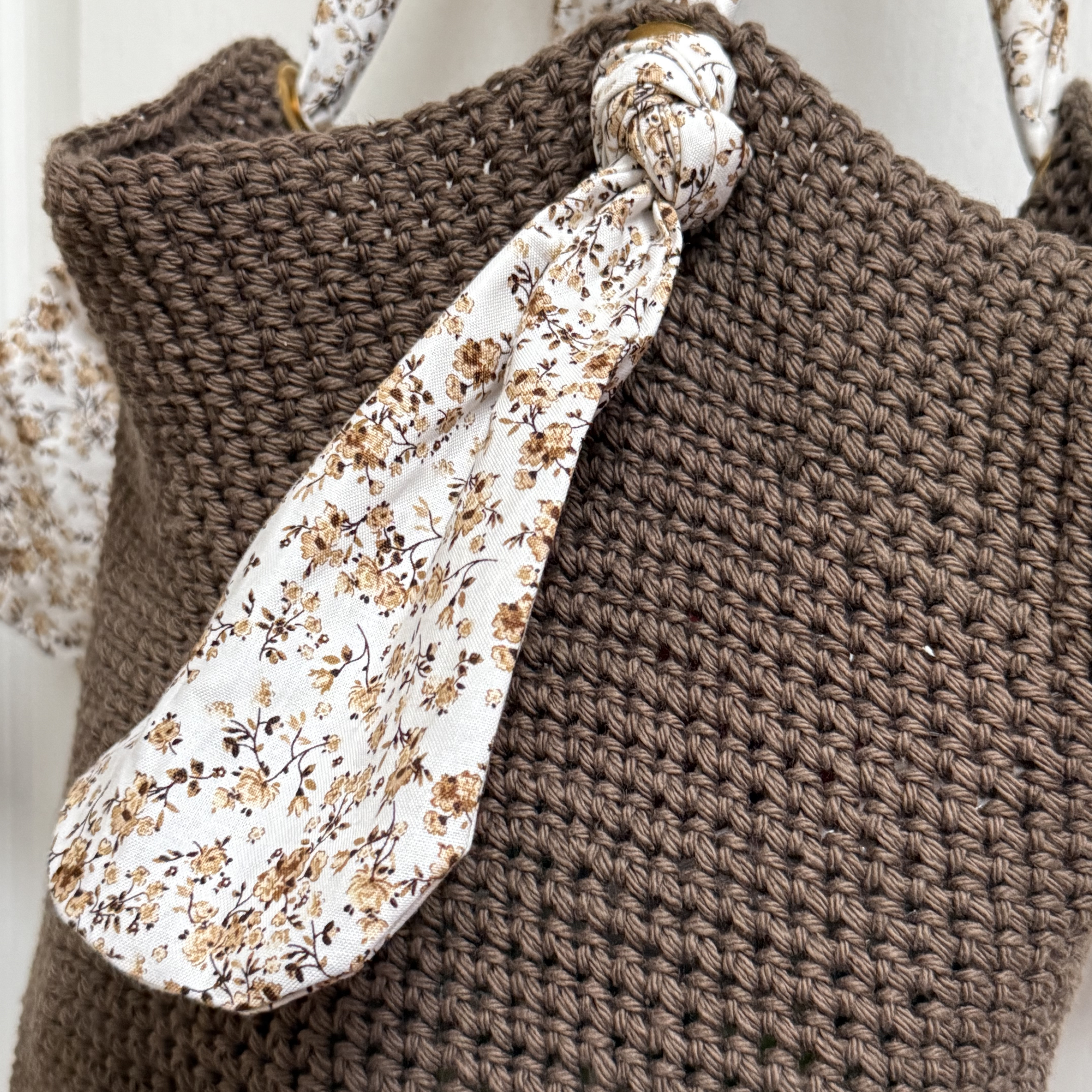 Mocha Picnic Tote image 6