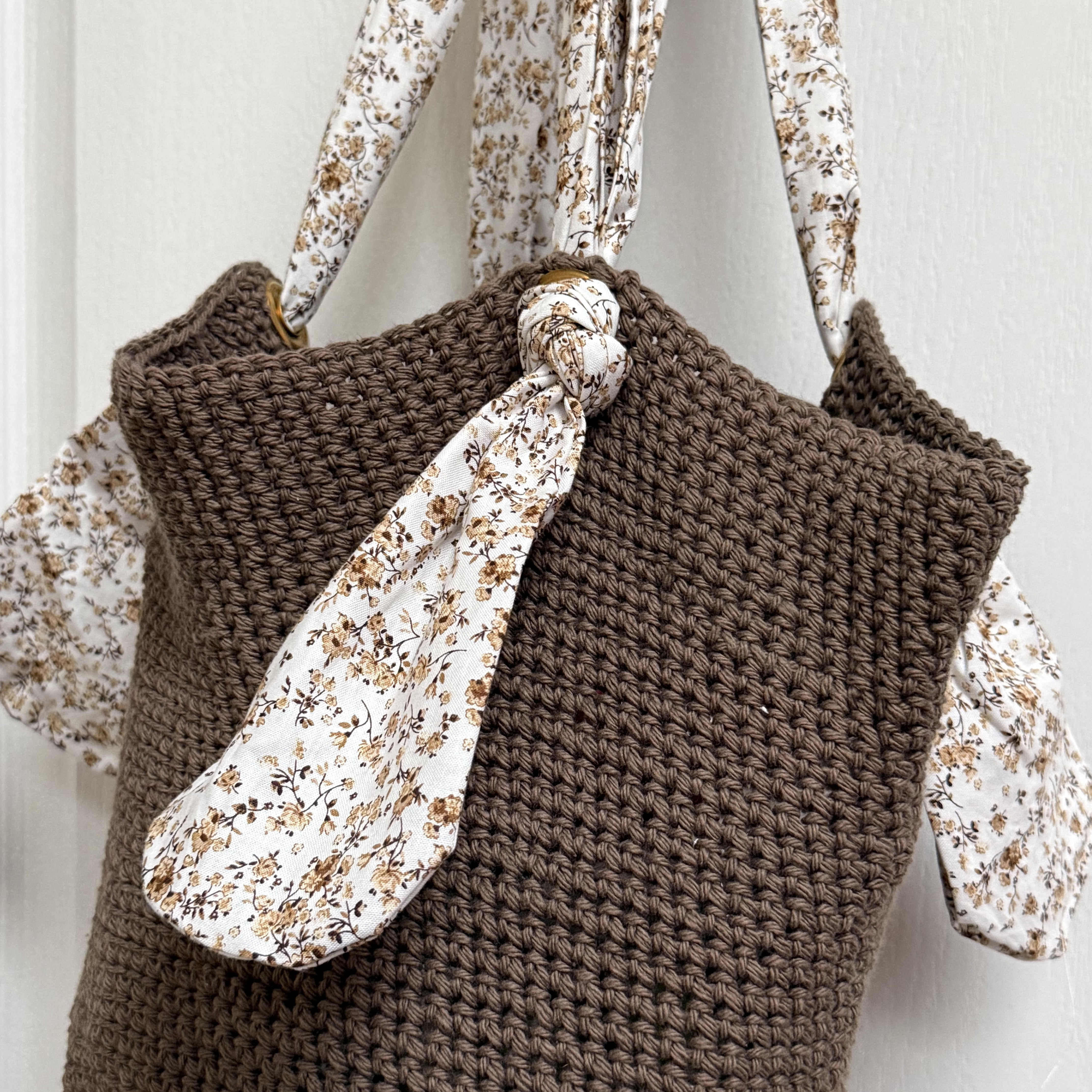 Mocha Picnic Tote image 7